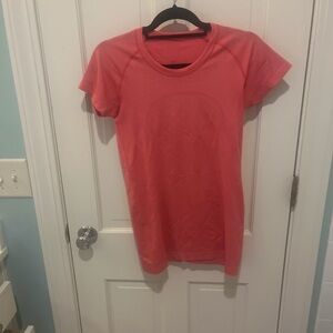Lululemon pink short sleeve swiftly tech